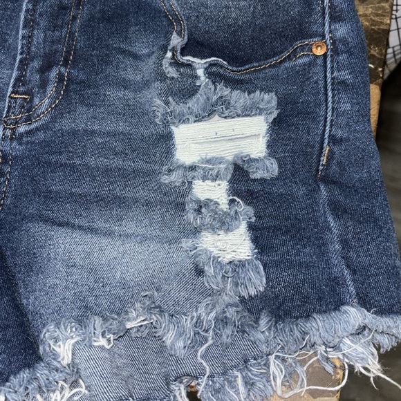 High waisted distressed blue Jean shorts - Picture 2 of 6